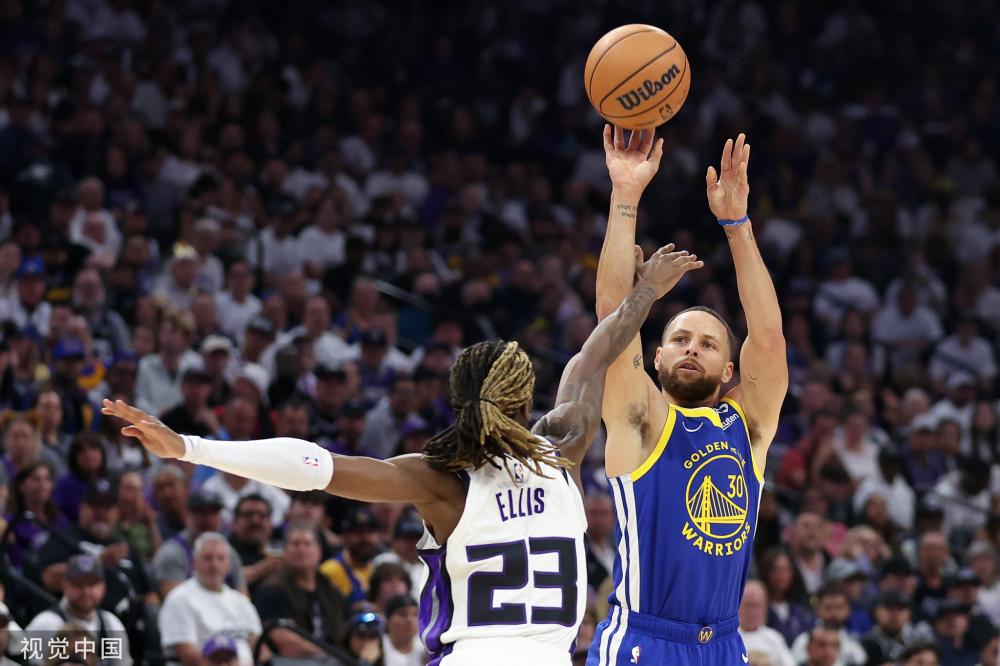 摇摆更是让 摇摆更是让