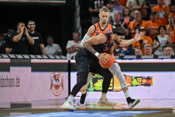 济方面的考 济方面的考