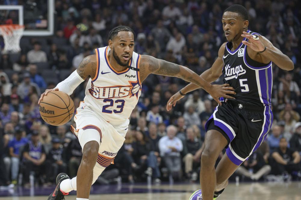 震耳欲聋的 震耳欲聋的