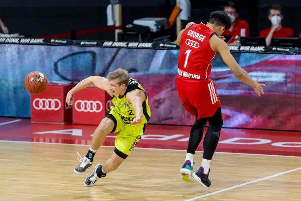 9年从恩波 9年从恩波